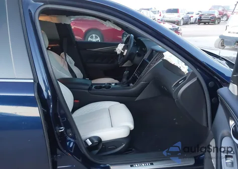 2021 Infiniti Q50 Red Sport 400 z USA, uszkodzony, nr VIN JN1FV7DP5MM850445